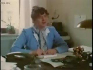 Sekretorė interrupts: nemokamai retro suaugusieji klipas video 85
