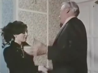 Greedy slaugytojų 1975: slaugytojų prisijungę seksas klipas klipas b5