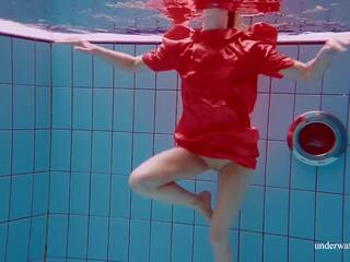 Avenna clips her charming nude naked groovy body underwater