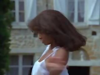 Petites culottes chaudes et mouillees 1982: brezplačno odrasli video 0e