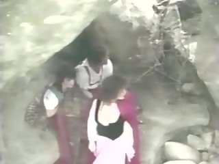Pak i kuq kalërim kapuç 1988, falas e pacensuruar seks film film 44