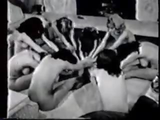 Mickey jines nudistlik klipid, tasuta nudistlik toru räpane klamber näidata 3d