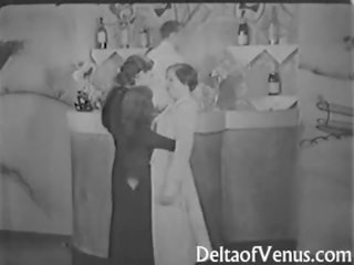 Vintaj kotor filem daripada yang 1930s ffm / dua perempuan satu lelaki bertiga orang yang suka bertelanjang/ berbogel bar